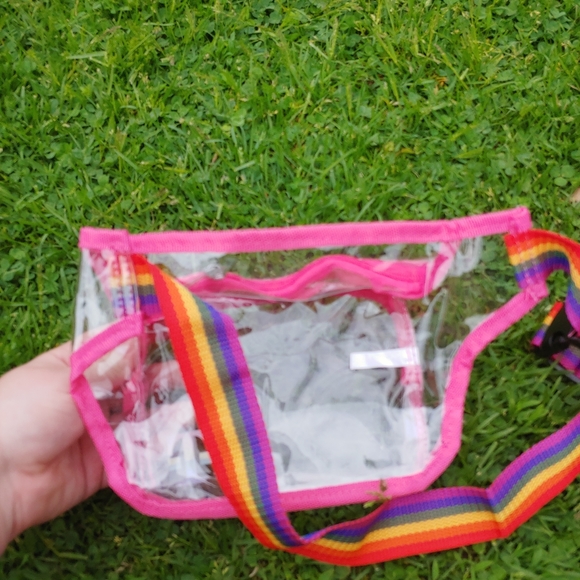 Unisex • Trendy Cllear Rainbow Pride Colorful PVC Waist Belt Bag Fanny Pack OS - Picture 6 of 7